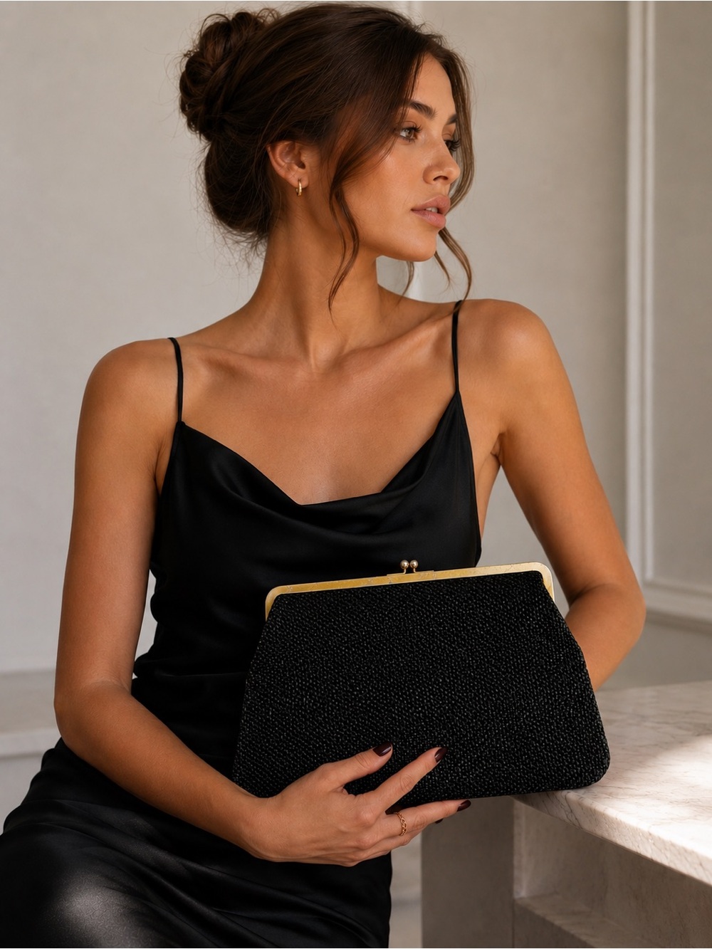 1980s Vintage Black Woven Clutch Purse Gold Kiss Lock Evening Bag Retro